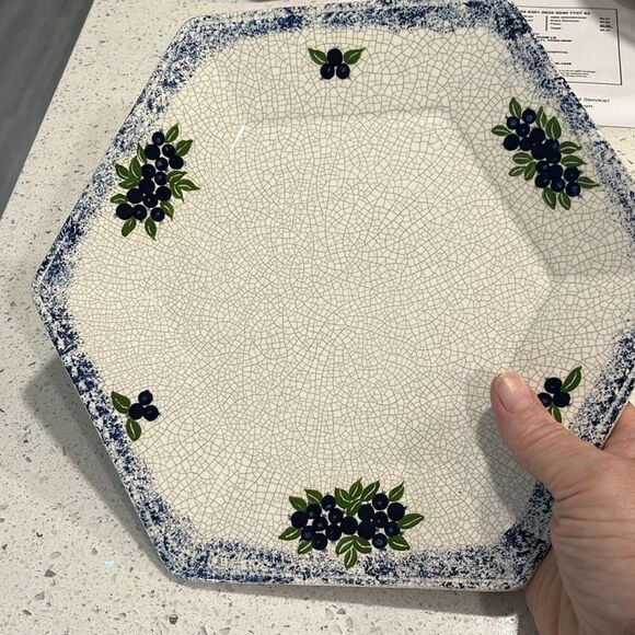 Dedham Pottery Potting Shed Blueberry Hexagonal Plate 10.5 in RARE Concord Ma - Picture 3 of 7